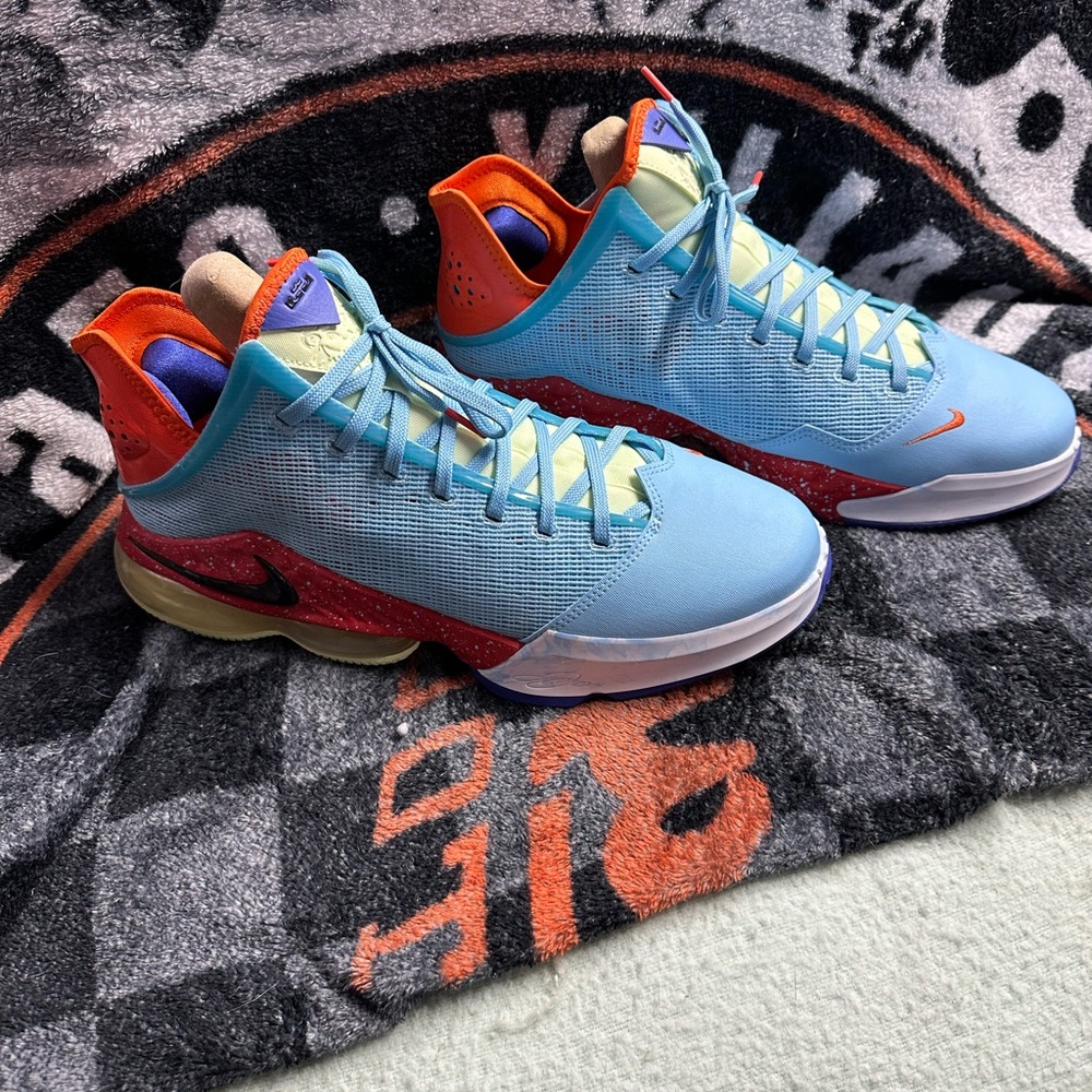 Men’s lebrons 19 size 13 blue crush brand new no box